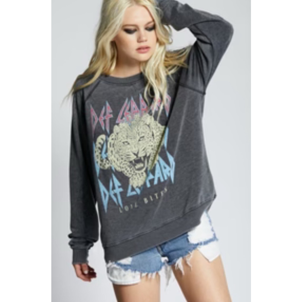 Recycled Karma Def Leppard Love Bites Sweatshirt Medium‎ NWOT